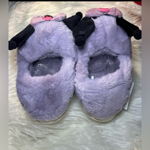 New Kuromi Fuzzy Slippers Size Big Kids 6 - Picture 4 of 5